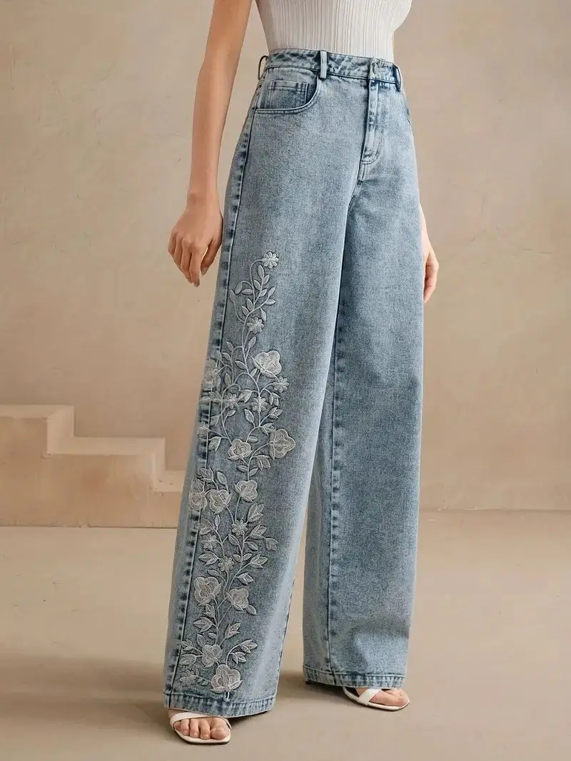 Embroidery Jeans - กางเกงยีนส์ทรงตรงสไตล์ Y2K สำหรับผู้หญิงไซส์พลัส ผ้ายีนส์ยืดแบบทันสมัย ลวดลายปัก ดีไซน์สวย