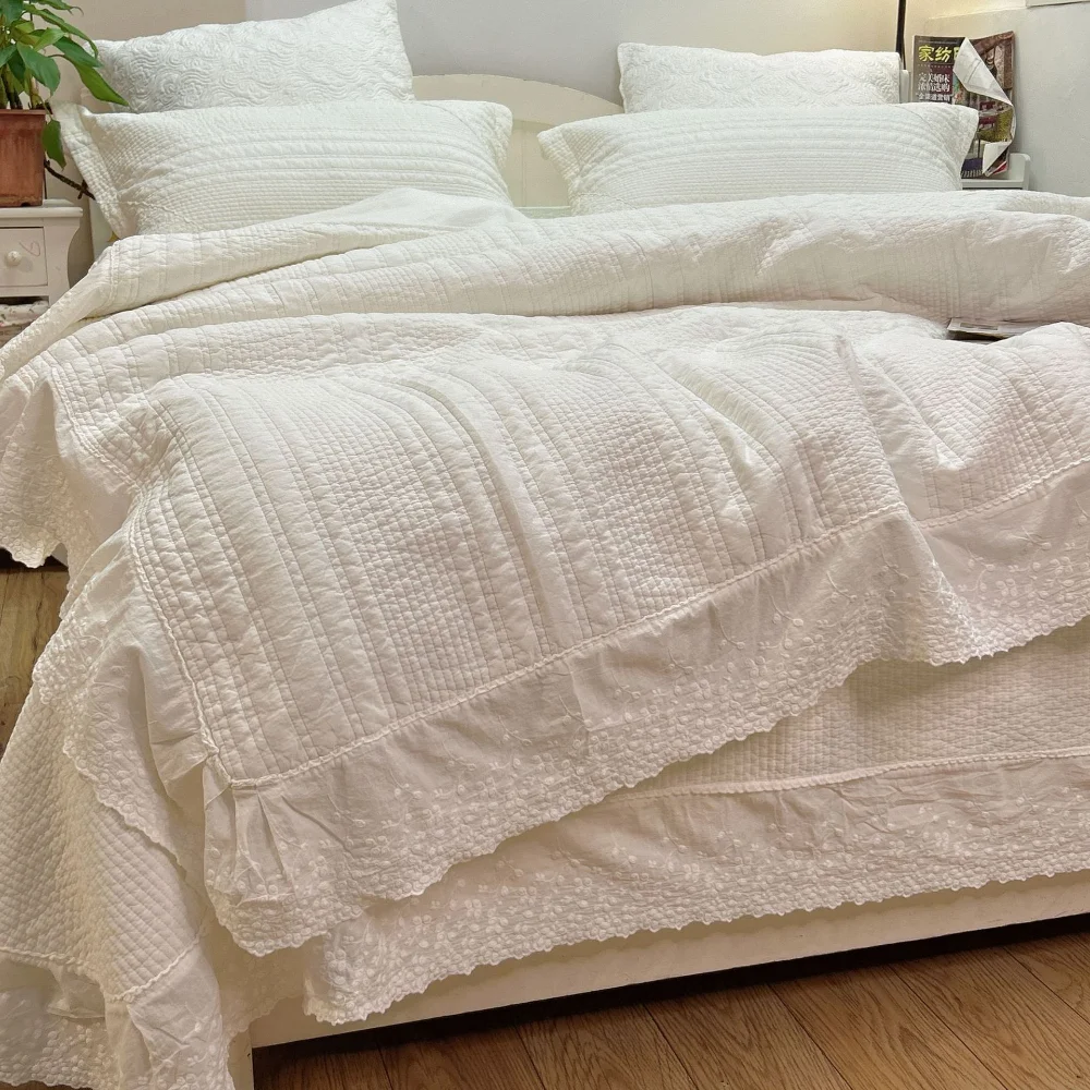 ชุดผ้าคลุมเตียงหรูหรา นุ่มพิเศ - Embroidery Bali บทวิจารณ์และราคา