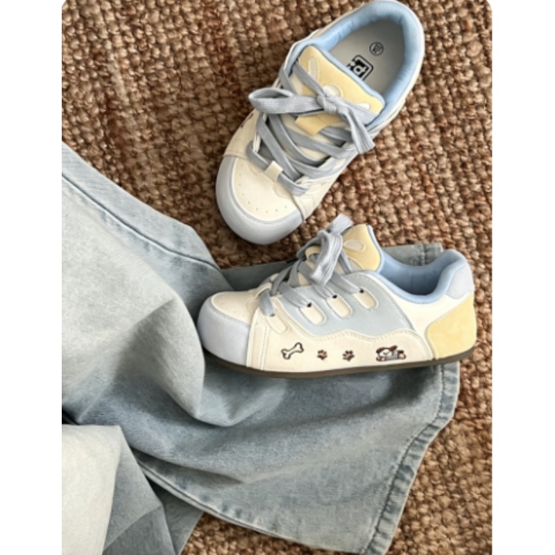 รองเท้าผ้าใบสีทูโทนสำหรับสาวหว - Embroidery White บทวิจารณ์และราคา
