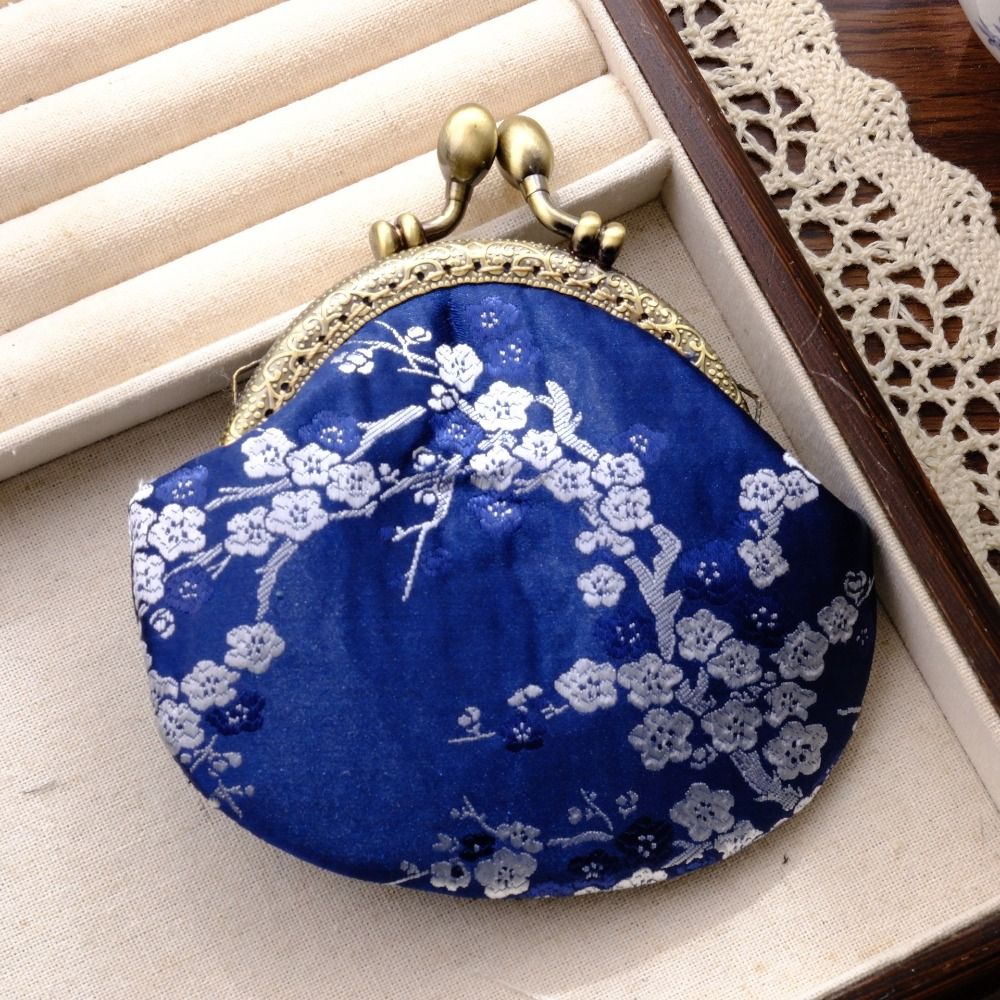 กระเป๋าใส่เหรียญแบบ Kiss Lock  - Embroidery Wallet บทวิจารณ์และราคา