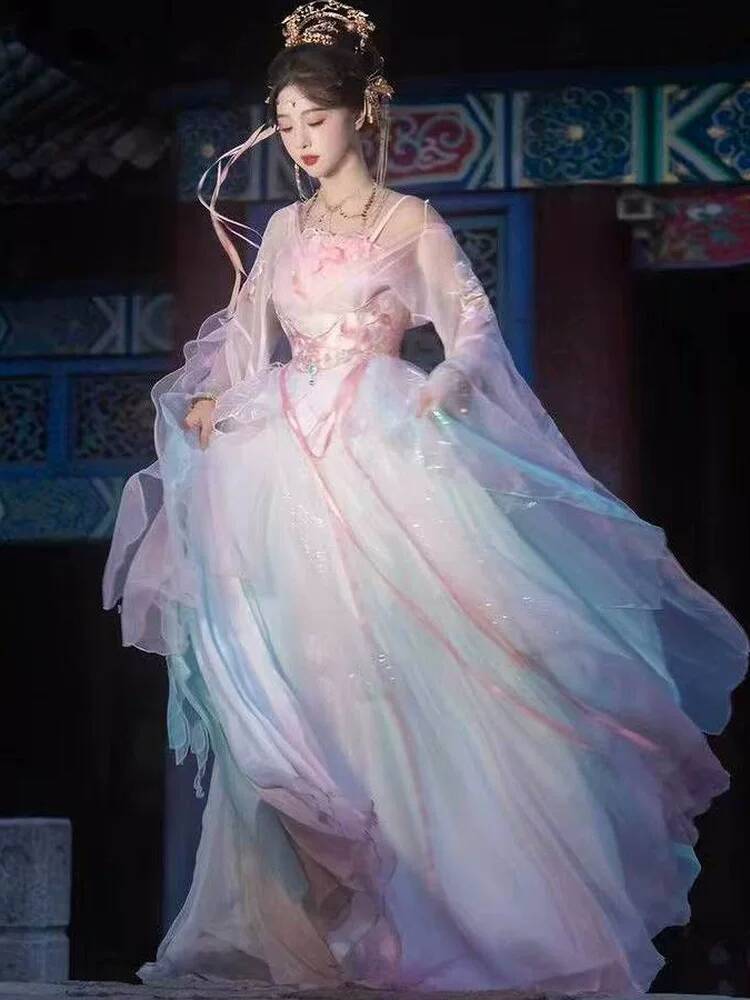 ชุดเดรส 