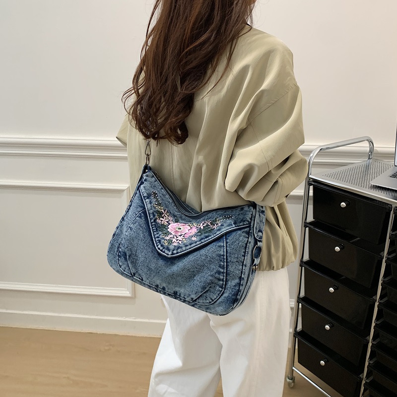 กระเป๋าสะพายข้างผ้ายีนส์วินเทจ - Embroidery Jeans บทวิจารณ์และราคา