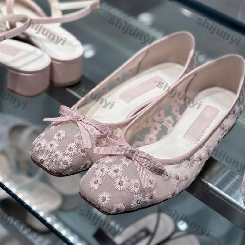 รองเท้าโลฟเฟอร์ผู้หญิง รุ่นใหม - Embroidery Dress บทวิจารณ์และราคา