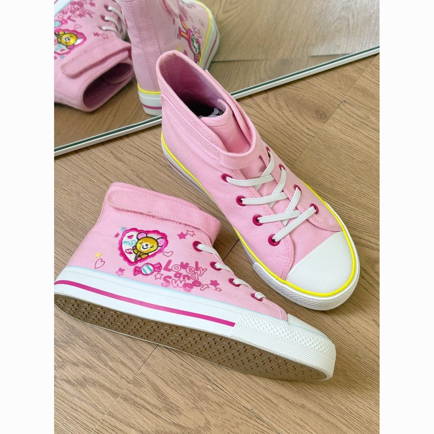 รองเท้าผ้าใบหุ้มข้อสูงสไตล์ญี่ - Embroidery Shoes บทวิจารณ์และราคา