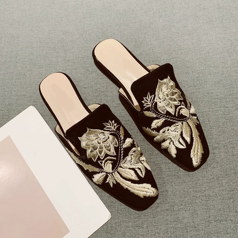 2026 ใหม่รองเท้าสตรีย้อนยุคเย็ - Embroidery Ideas บทวิจารณ์และราคา