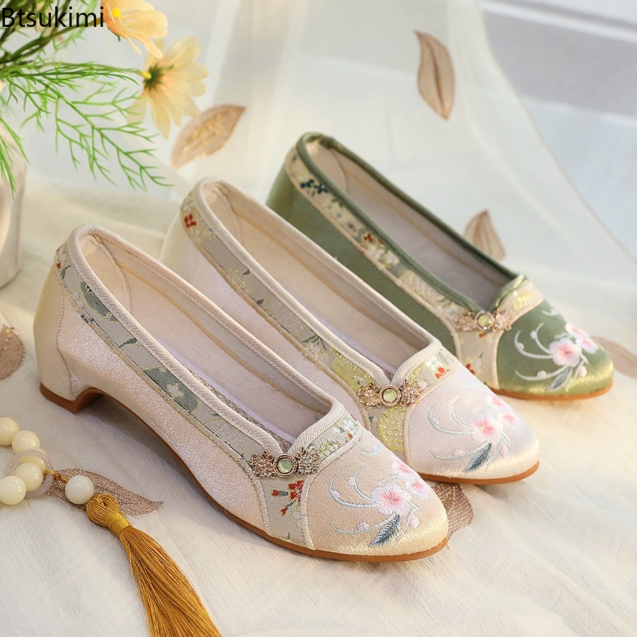 รองเท้าผู้หญิงสไตล์ชาติพันธุ์ป - Embroidery Shoes บทวิจารณ์และราคา