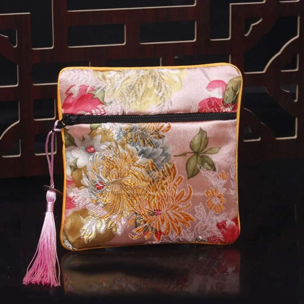 กระเป๋าใส่เหรียญปักลายดอกไม้   - Embroidery Wallet บทวิจารณ์และราคา