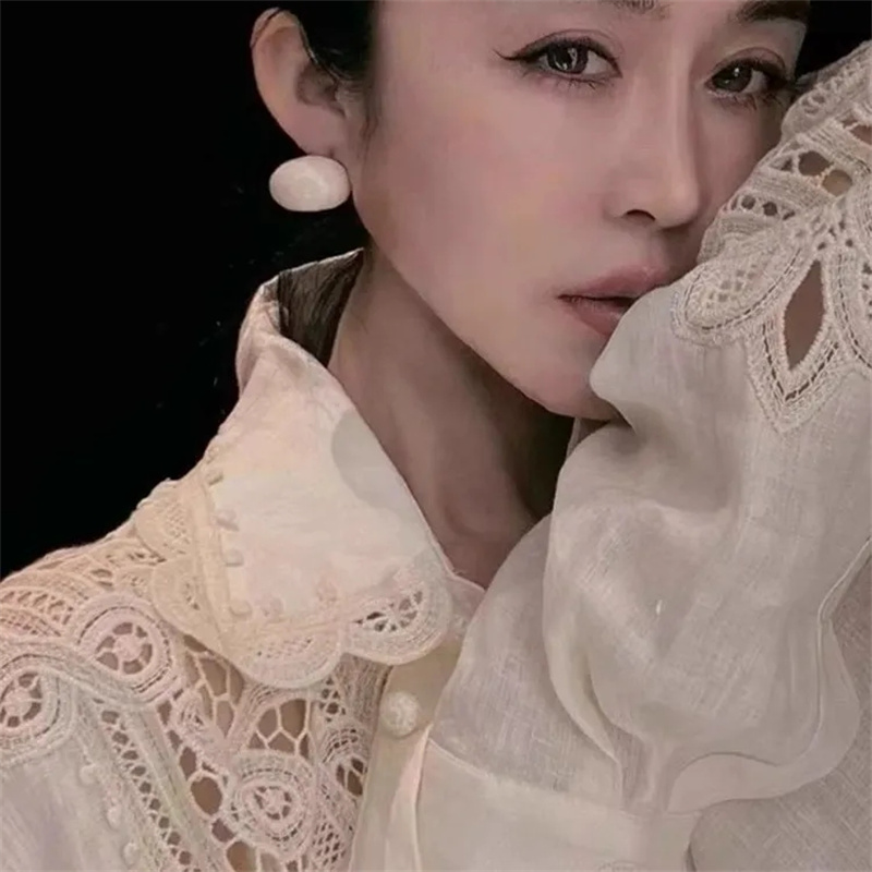 เสื้อเชิ้ตสีขาวสไตล์ดีไซเนอร์ส - Embroidery Ideas บทวิจารณ์และราคา