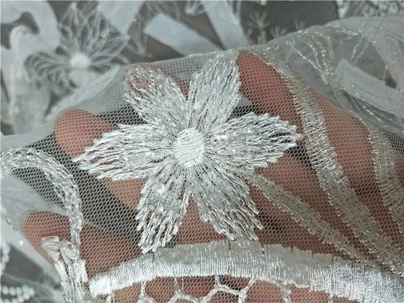 ผ้าทูลสีงาช้างพร้อมตัวอักษรชีฟ - Embroidery Veil บทวิจารณ์และราคา
