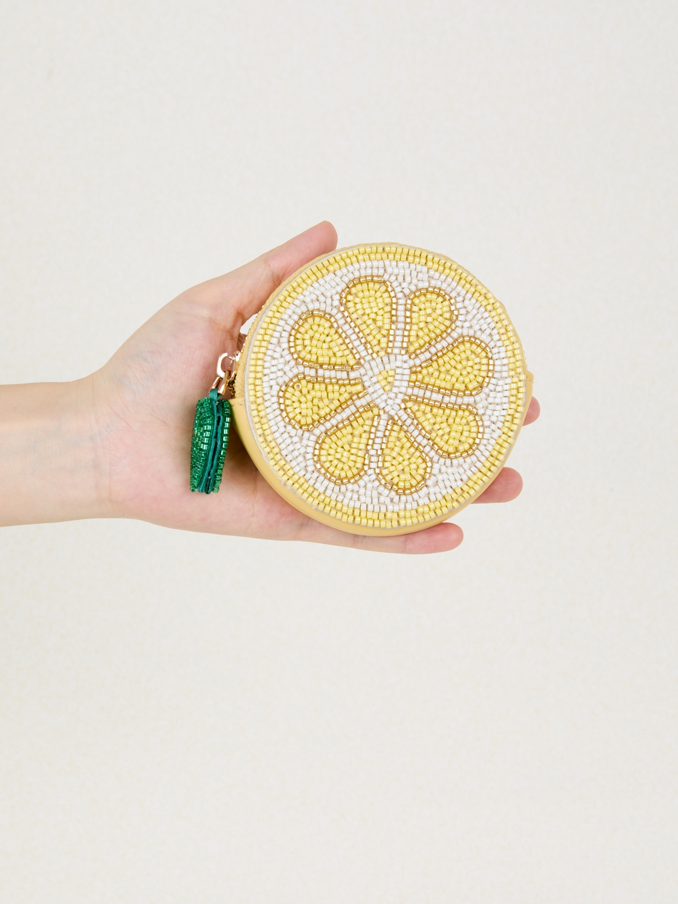 กระเป๋าใส่เหรียญปักลูกปัดลายผล - Embroidery Wallet บทวิจารณ์และราคา