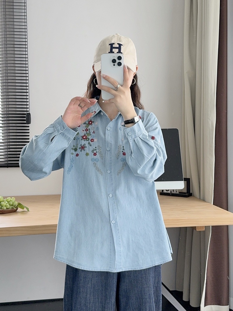 เสื้อเชิ้ตยีนส์ปักลายดอกไม้แขน - Embroidery Jeans บทวิจารณ์และราคา