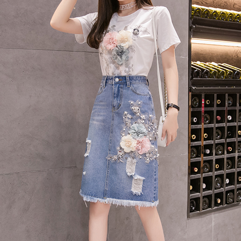 ผู้หญิงทํางานหนักเย็บปักถักร้อ - Embroidery Jeans บทวิจารณ์และราคา